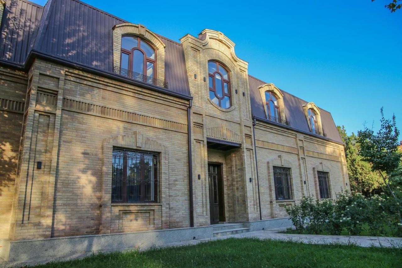 Hotel Vostok Ташкент Екстер'єр фото